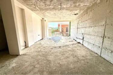 Foto di vila in vendita Teg, Tiranë
