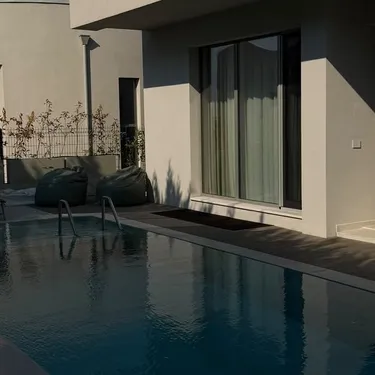 Фото commercial в аренду Liqeni Thatë, Tiranë