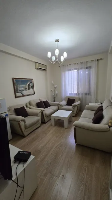 Zdjęcie Mieszkanie do wynajęcia Tajvani, Tiranë