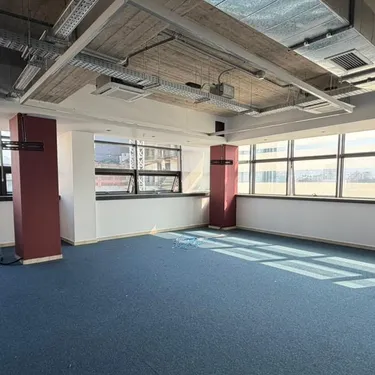 Foto av office till uthyrning Rruga Sheshi Skënderbej, Tiranë