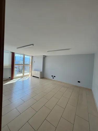 Foto von office zur miete Spitali Gjerman, Rruga e Kavajës, Tiranë