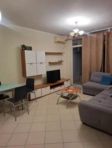 Фото Квартира в аренду Komuna e Parisit, Rruga Komuna e Parisit, Tiranë