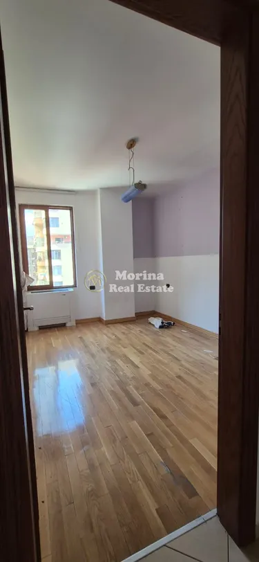Zdjęcie Mieszkanie na sprzedaż 21 Dhjetori, Rruga Muhamet Gjollesha, Tirane