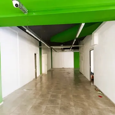 Fotografie commercial na prodej Kodra e Diellit, Tiranë