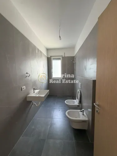 Foto von Wohnung zur miete Medreseja, Rruga 5 Maji, Tirane