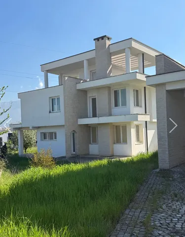 Fotografie vila na prodej Mjull-Bathore, Tiranë