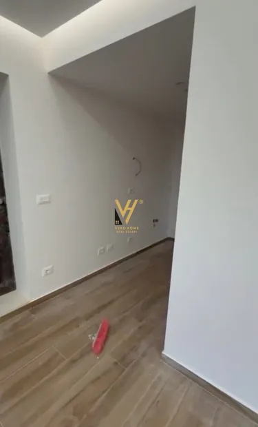 Zdjęcie commercial do wynajęcia Tregu Elektrik, Tiranë