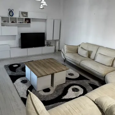 Foto von Wohnung zur miete Unaza e Re, Tiranë