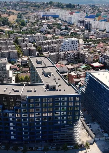 Foto av Lägenhet till salu Rruga Ali Demi, Tiranë
