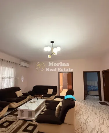 Foto av vila till uthyrning Kamez Paskuqan Babrru, Casa Italia, Tirane