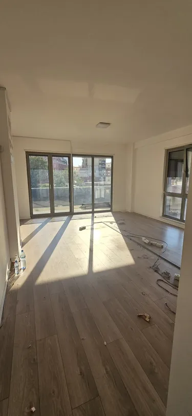 Foto di office in affitto Rruga Mihal Duri, Tiranë