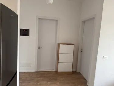 Fotografie Byt k pronájmu Kamez Paskuqan Babrru, Rruga Azem Galica, Tirane