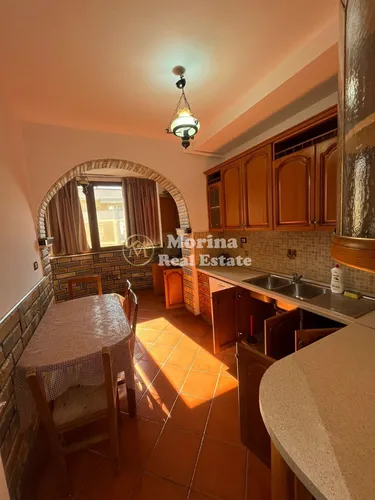 Foto av Lägenhet till uthyrning Komuna e Parisit, Kristal Center, Tirane