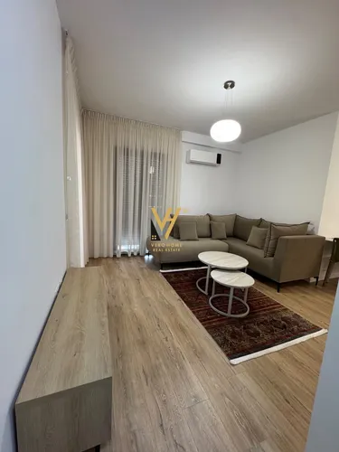 Fotografie Byt k pronájmu 21 Dhjetori, Tiranë
