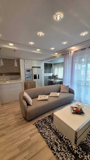 Foto von penthouse zur miete Ish-Ekspozita, Rruga Astrit Balluku, Tiranë